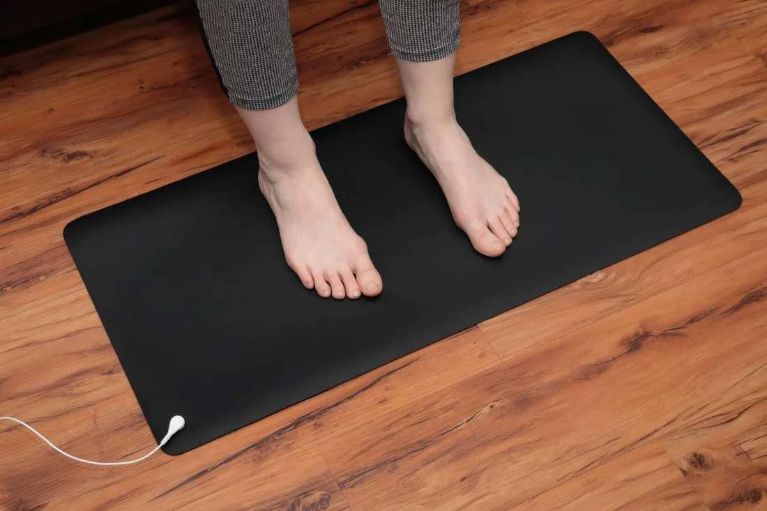 mat-with-feet